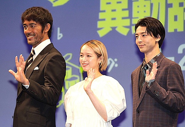 「阿部寛「木魚をたたくように練習して…」　主演映画のために未経験のドラムを猛特訓」1枚目/1