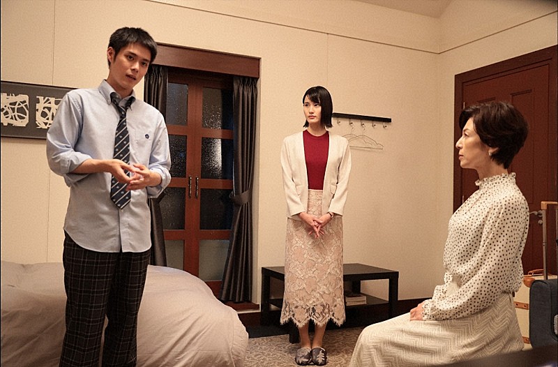 「「家庭教師のトラコ」“トラコ”橋本愛が20万円の投資術を提案　「“守”細田佳央太と“里美”鈴木保奈美の親子愛が泣けた」」1枚目/1