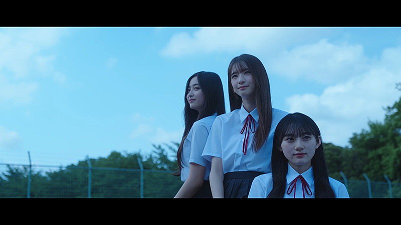 乃木坂46、5期生楽曲「バンドエイド剥がすような別れ方」MVで