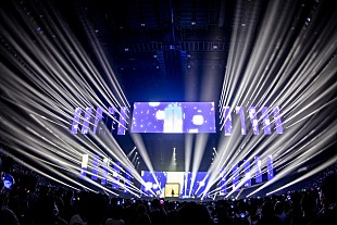 「＜ライブレポート＞Ado長年の夢が叶った【カムパネルラ】で『ONE PIECE FILM RED』楽曲を初披露」