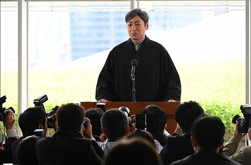 「「六本木クラス」“長屋茂”香川照之の裏切り会見に反響　「やってくれたな、たぬきおやじ」「ラスボス強過ぎる」」1枚目/1