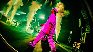 「ビッケブランカ、LINE CUBE SHIBUYA公演より「ウララ」ライブ映像を公開」