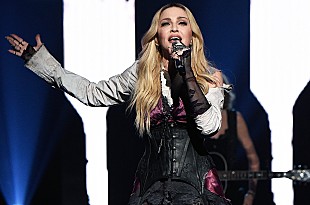 「マドンナ、2度の結婚を後悔していることやブリトニー／ケンドリックとコラボしたいと明かす」