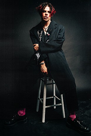 「ヤングブラッド、パワフルな新曲「ティッシューズ」解禁」