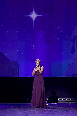 「ウォルト・ディズニー・カンパニー記念作品『ウィッシュ』2023年冬公開、音楽はジュリア・マイケルズ」