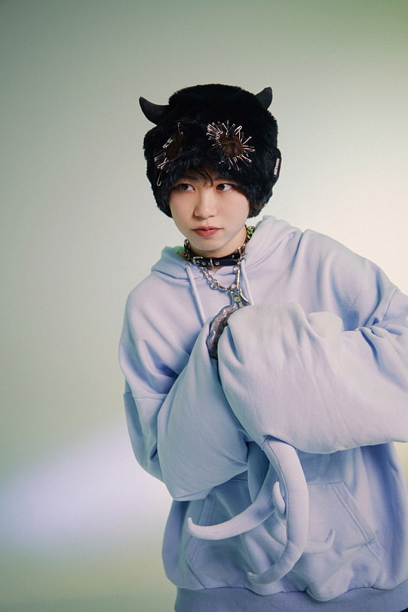 汐れいら、新曲「踏み切りにピアス」を配信リリース 