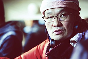 「中田秀夫監督が描く容赦ない恐怖とは　「人間はどういうときに恐怖を感じるのか」相葉雅紀主演『“それ”がいる森』」