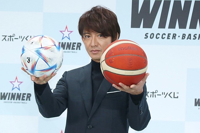 「木村拓哉、日本初１試合予想くじ「WINNER」をPR　「うつぶせで画面を見ている方がゴ－ルが決まる」」1枚目/1