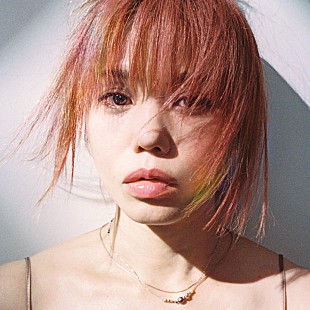 「Chara、mabanuaがサウンドプロデュースを手掛けた新曲「A・O・U」先行配信＆MVも」