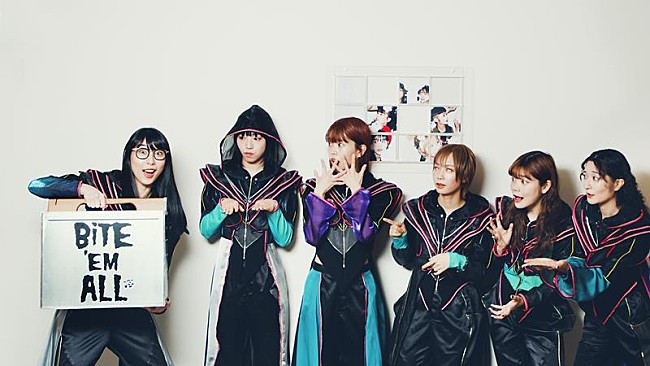 BiSH「BiSH、『悲しみよとまれ』初回生産限定盤の開封動画公開」1枚目/4