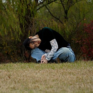 「Mothfly、シャロン・チョイ監督による「Pure」のMV公開」