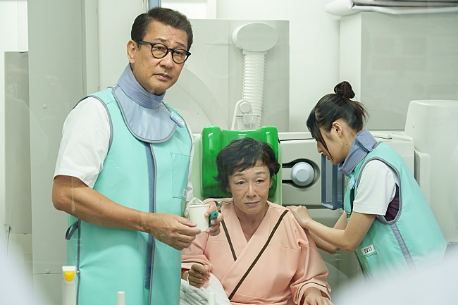 「「ザ・トラベルナ－ス」２話「全てが“静”中井貴一の手の平の上」　患者役のキムラ緑子の「さすがの演技力」も話題に」1枚目/1