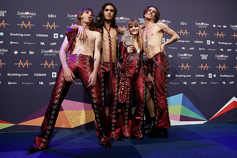 マネスキン、【2022 MTV VMAs】での検閲は“ロック・バンドや女性に対する偏見”であると批判