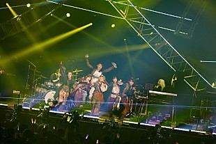 「BiSHが【バズリズム LIVE】をジャック、市來玲奈アナとアシスタントMC争奪バトルも　ライプレポ到着」