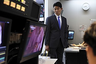 「「エルピス」“斎藤”鈴木亮平の「色気がすごい」　永山瑛太のサプライズ登場に「まさか瑛太が犯人？」」