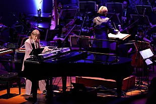 「＜ライブレポート＞オーチャードホールにて目撃する、小室哲哉初のフルオーケストラ公演」