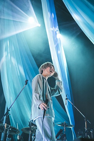 「＜ライブレポート＞くじら、初ワンマン【鯨と水星】で果たした邂逅」