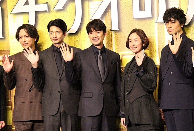 「竹野内豊「黒木さんの声を聞いたら一発で記憶が戻った」　映画『イチケイのカラス』で黒木華との“名バディ”復活」1枚目/1