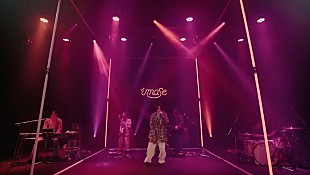 「imase、MVが1000万再生突破「NIGHT DANCER」ライブ映像を公開」