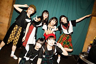 「BiSH、ライブハウスツアーのアフタームービー＆全国ホールツアー開催を発表」