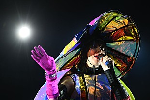 「ヤー・ヤー・ヤーズ、夏のツアー日程発表＆「Blacktop」のMV解禁」