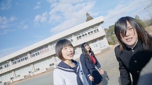 「ヤバイTシャツ屋さん、初のドラマ描き下ろし＆初の合唱曲「hurray」MV公開」