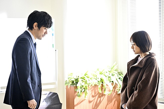 「「100万回言えばよかった」“悠依”井上真央を助ける“魚住”松山ケンイチに「ほれた」　ぶどうグミの男が判明「やっぱり何か関わっていた」」1枚目/1