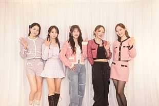 「KARAがポップアップストアを訪問、グループ活動やファンミについてコメント」