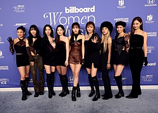 TWICE「【2023 ビルボード・ウィメン・イン・ミュージック】TWICE／キム・ペトラス／ベッキー・Gなど、全パフォーマンス映像公開」