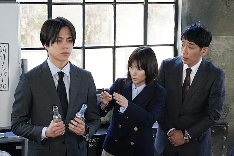 「「それパク」亜季“芳根京子”と北脇“重岡大毅”の凸凹バディに期待　「重岡さんが『キュルンキュルン』を連呼しているのにクスッときた」」1枚目/1