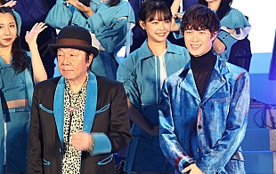 「古田新太「絶対に俺からこんなの生まれない」　息子役・宮沢氷魚と歌舞伎町のブル－カ－ペットに登場」