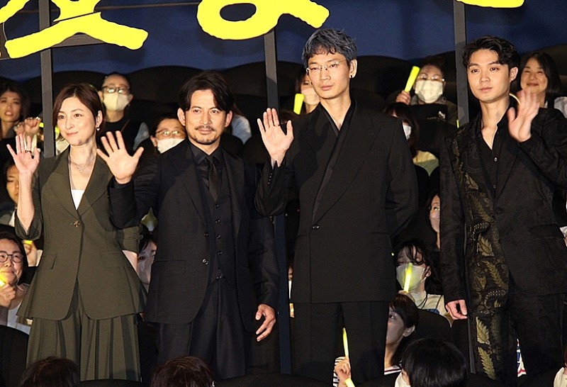 「岡田准一、広末涼子に准と潤を間違われる　「俺、うるおってないから」」1枚目/1