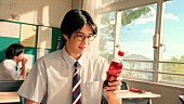 Mrs. GREEN APPLE「水曜日のカンパネラ「Coke STUDIO マーメイド」篇」9枚目/13