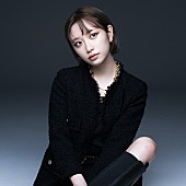 「RINNEEE（吉田凜音）、新曲「narabe」配信＆MV公開」1枚目/2
