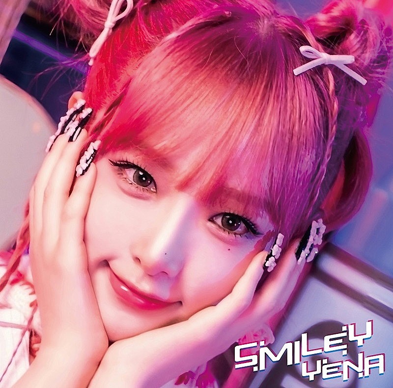 ＹＥＮＡ「YENA シングル『SMILEY-Japanese Ver.- (feat.ちゃんみな)』通常盤」4枚目/4