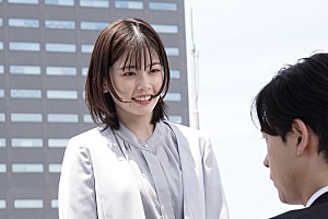 「転職の魔王様」第２話は“32歳・派遣社員の仕事と結婚”を描く 小芝風花「“女性の人生設定”が大きなテ－マになっています」 | Daily News  | Billboard JAPAN