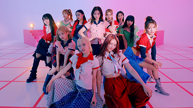 Girls2×iScream、コラボ楽曲「Rock Steady」MV公開 | Daily News 