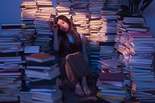 「milet、ニューアルバム『5am』全曲ダイジェスト映像に本人出演」