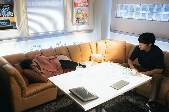 「「こっち向いてよ向井くん」“向井くん”赤楚衛二と“洸稀”波瑠の朝食シ－ンに反響 　「お互いに素を見せられる感じがいい」「２人はお似合い」」1枚目/1