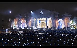 「Mrs. GREEN APPLE、ドームライブより「ANTENNA」ライブ映像を公開」