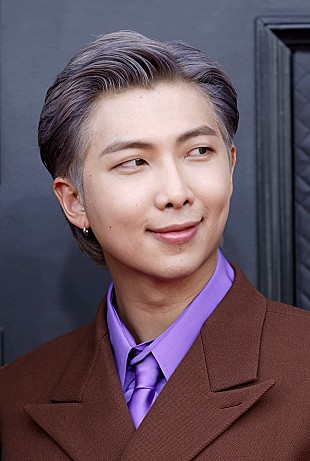 RM「RM、29歳の誕生日に“恵まれた”人生を振り返り新曲について語る」