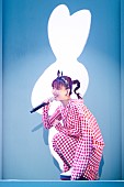 大塚愛「大塚 愛、「みんな愛してるよ！」デビュー20周年アニバーサリーライブを野音で開催」1枚目/5