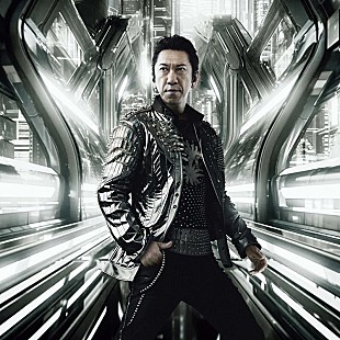 「布袋寅泰、AL『GUITARHYTHM VII』リリース＆「Andromeda (feat. アイナ・ジ・エンド）」MV公開」