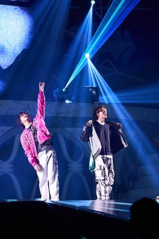 「＜ライブレポート＞King &amp; Princeがティアラを想って作った最新ツアー【～ピース～】で打ち明けた心胸「みんなの幸せな思い出の中に自分たちがいられるように」」