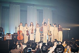 「＜ライブレポート＞Homecomings の10周年イヤー終幕、音楽でつながる“隣人たち”に贈った二部構成ライブ」