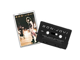 ボン・ジョヴィ、デビュー40周年を記念して1stアルバムのDX盤配信 日本 