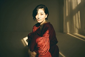 坂本真綾、「抱きしめて」4月CDリリース決定 同曲MV＆J写も公開 | Daily News | Billboard JAPAN