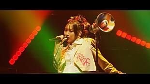 YOASOBI「YOASOBI、ZEPPツアーより「セブンティーン」ライブ映像を公開」