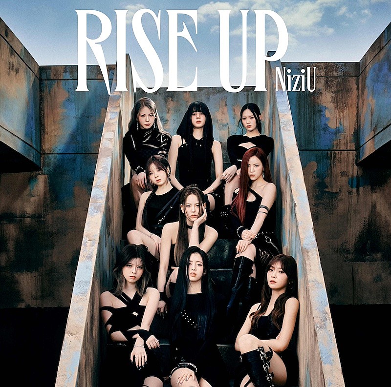 NiziU「NiziU、1st EP『RISE UP』ジャケ写＆収録曲公開」1枚目/4