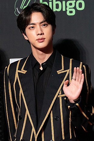 JIN「BTSのJIN、【2024年パリ五輪】で聖火ランナーを務めることが決定」